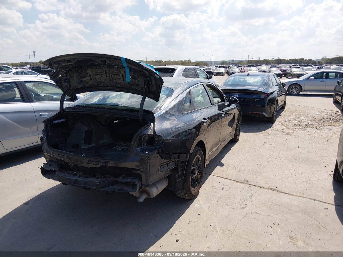 2026 KIA K5 LXS FWD — снимка 4