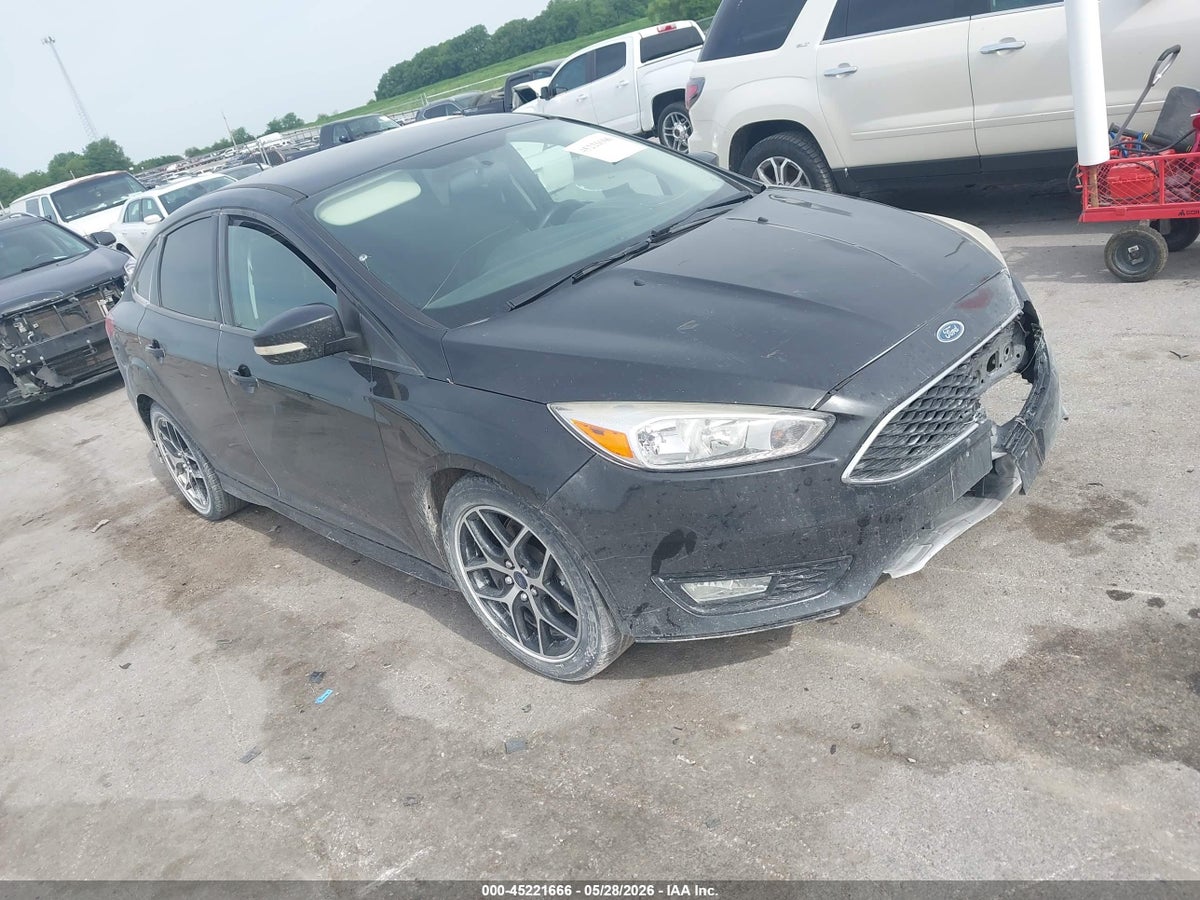 2015 FORD FOCUS SE