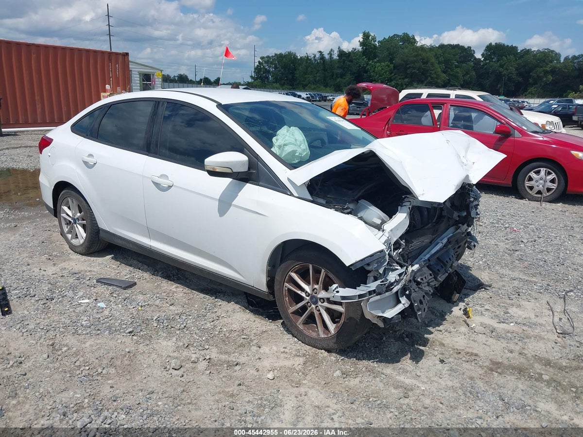 2017 FORD FOCUS SE