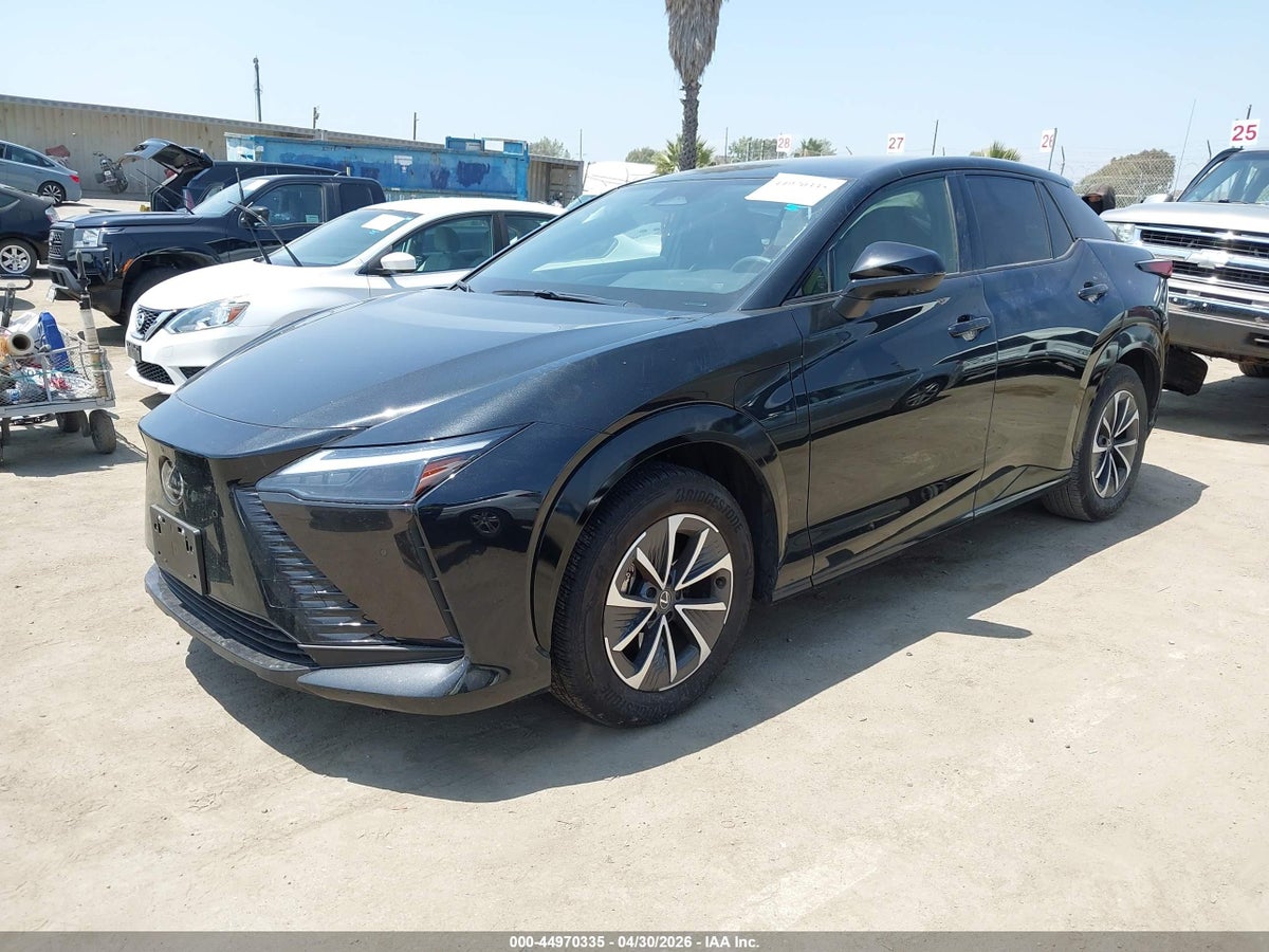 2025 LEXUS RZ 300E PREMIUM — снимка 2