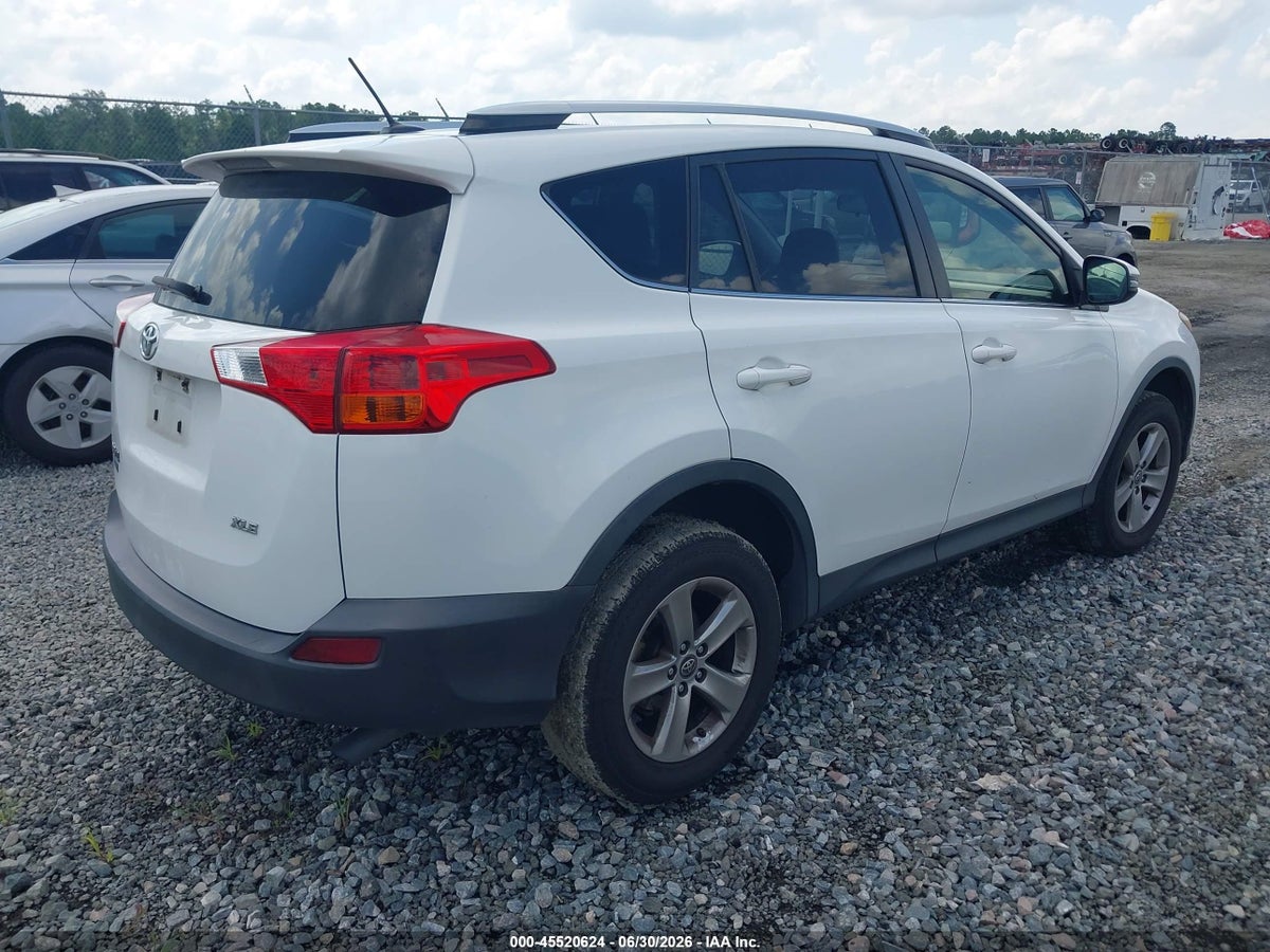 2015 TOYOTA RAV4 XLE — снимка 4