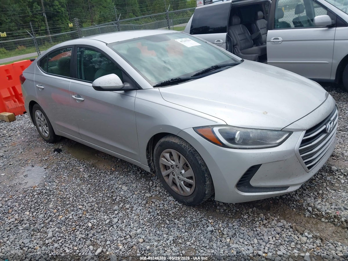 2018 HYUNDAI ELANTRA SE