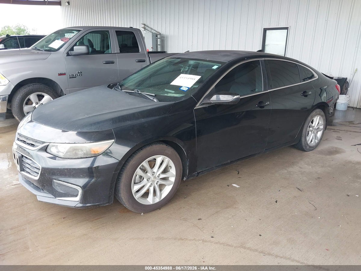 2017 CHEVROLET MALIBU 1LT — снимка 2