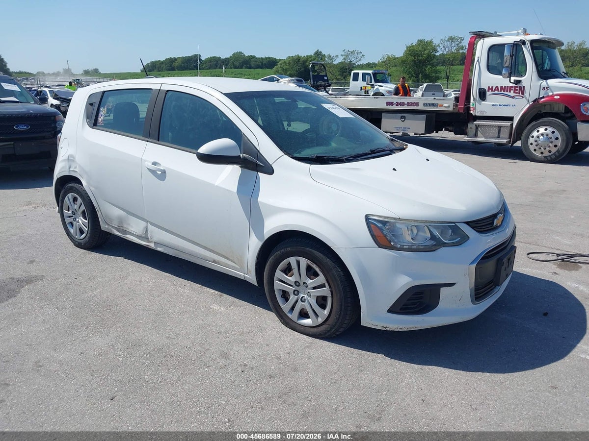 2017 CHEVROLET SONIC LT AUTO