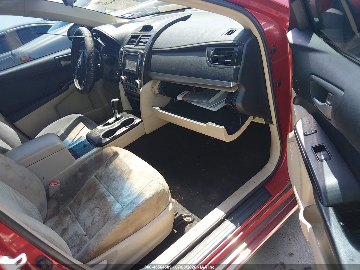 2012 TOYOTA CAMRY LE — снимка 5