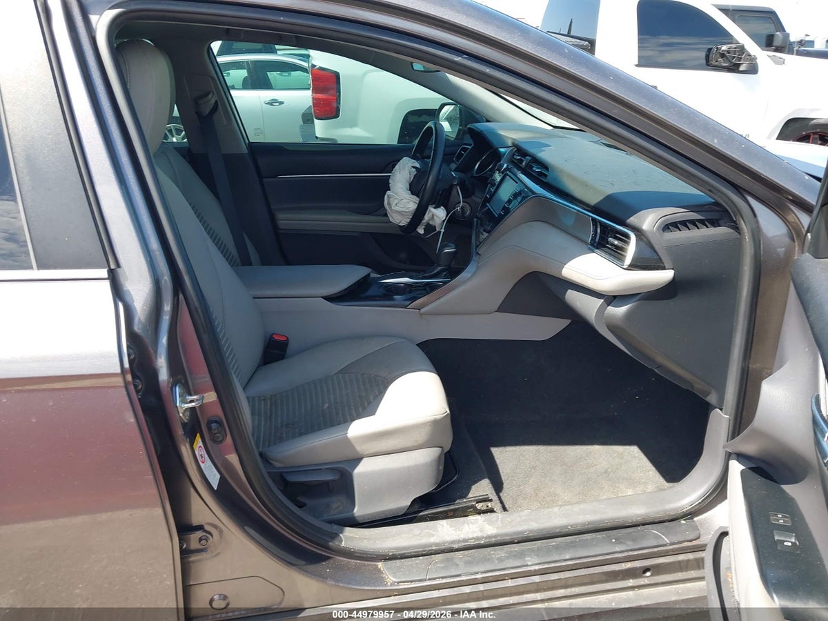 2018 TOYOTA CAMRY SE — снимка 5