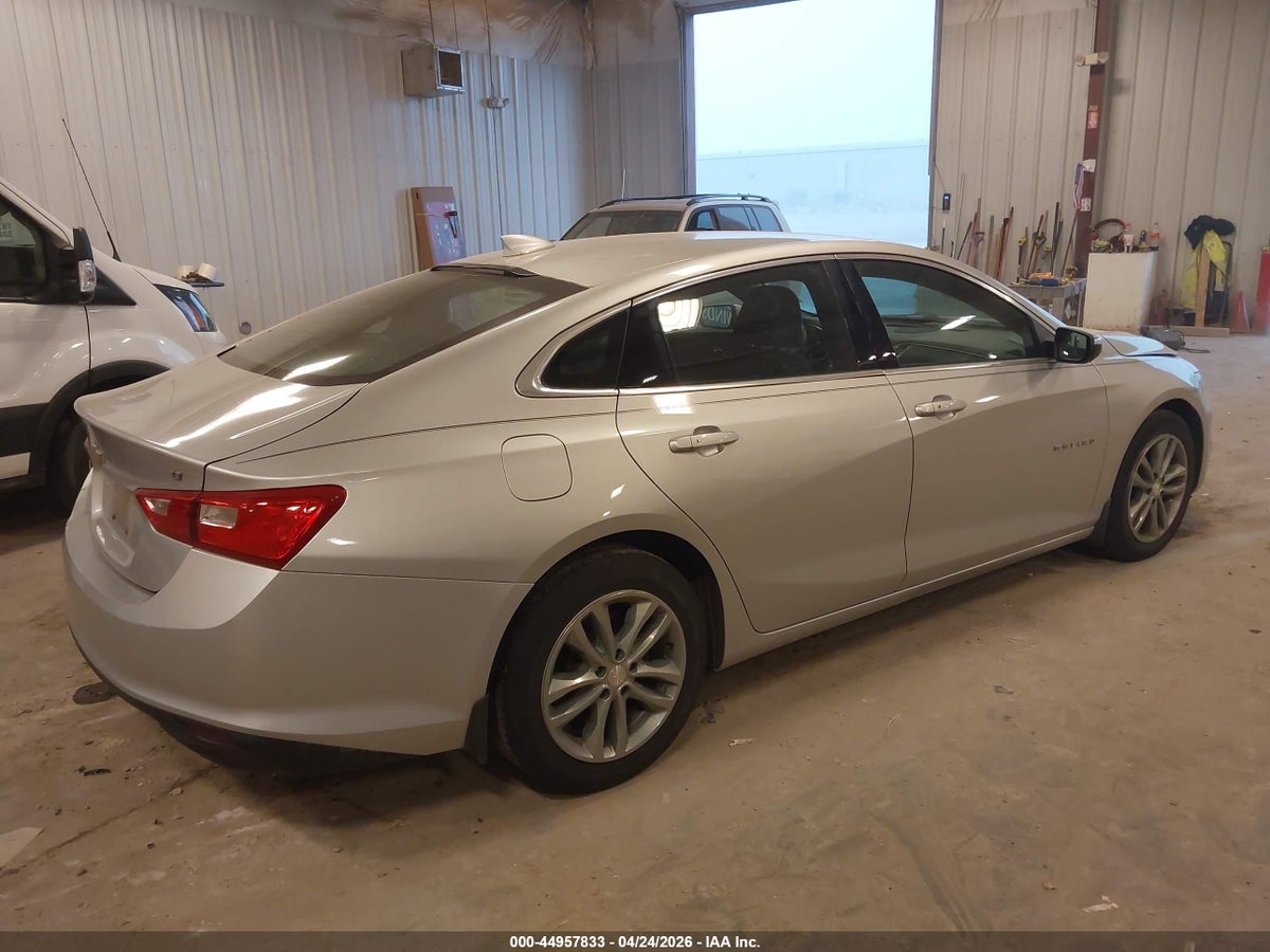2017 CHEVROLET MALIBU 1LT — снимка 4