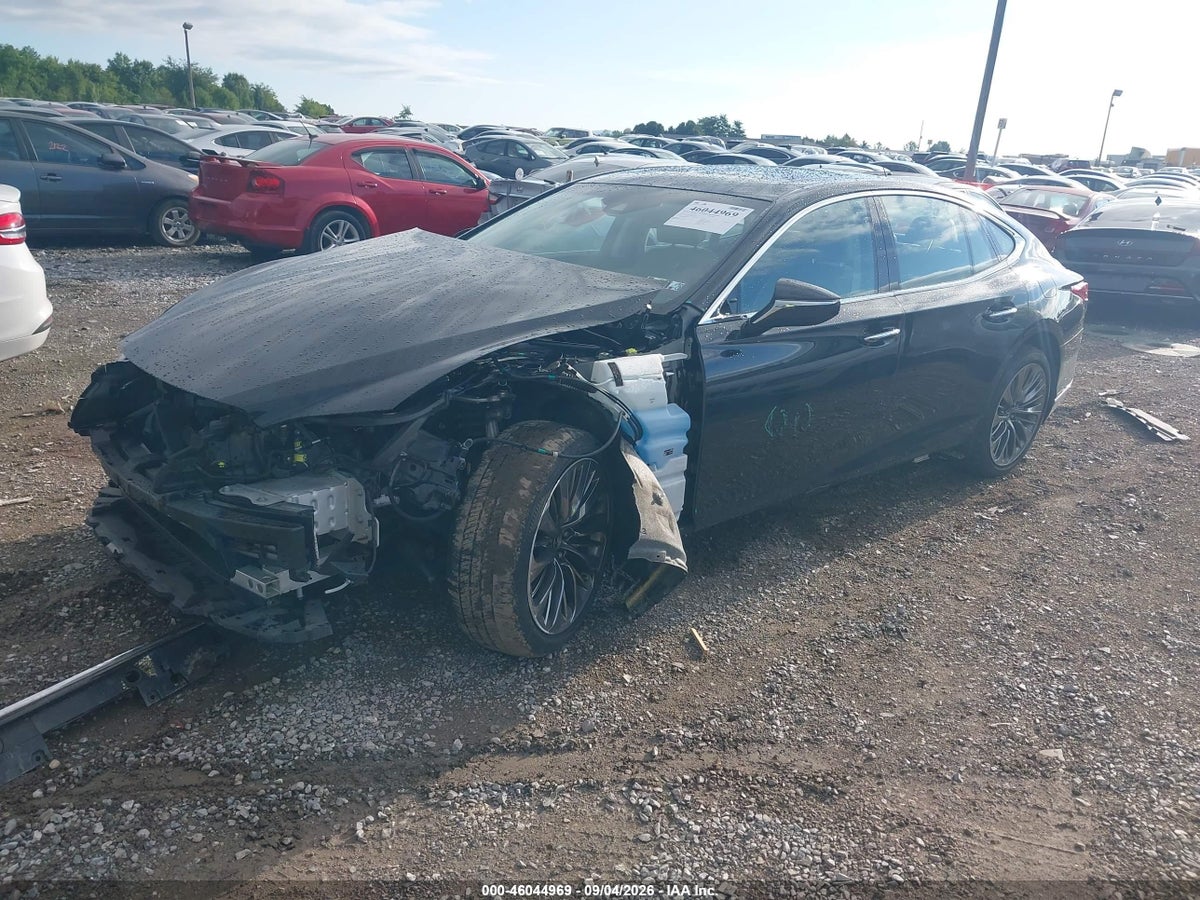 2019 LEXUS LS 500 — снимка 2