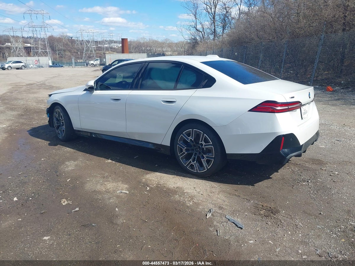 2025 BMW 530I XDRIVE — снимка 3