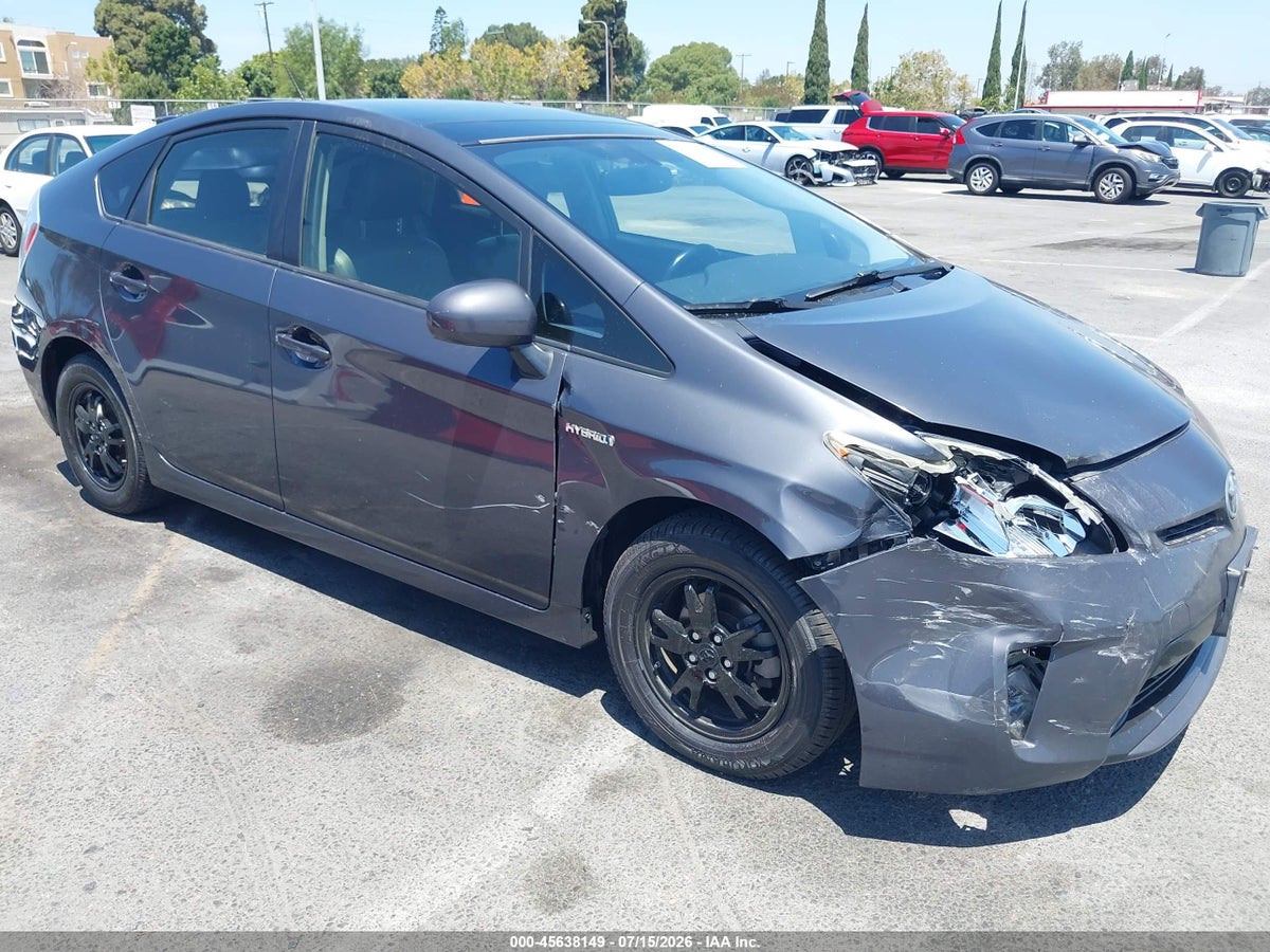 2013 TOYOTA PRIUS FOUR