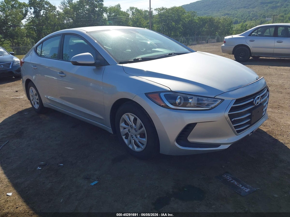 2018 HYUNDAI ELANTRA SE