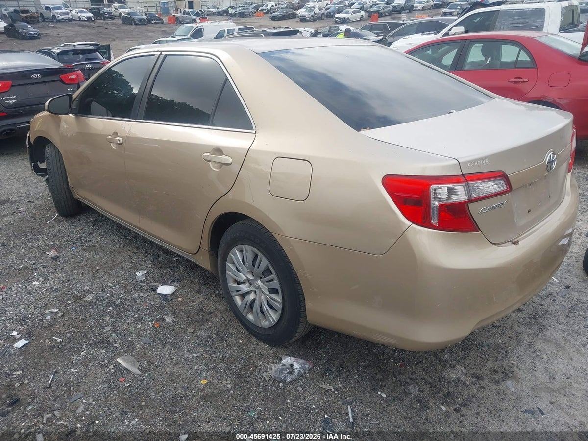 2012 TOYOTA CAMRY LE — снимка 3