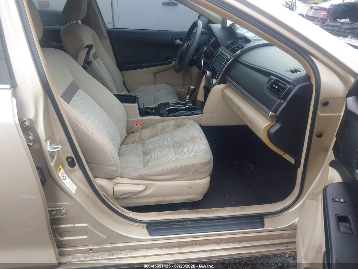 2012 TOYOTA CAMRY LE — снимка 5